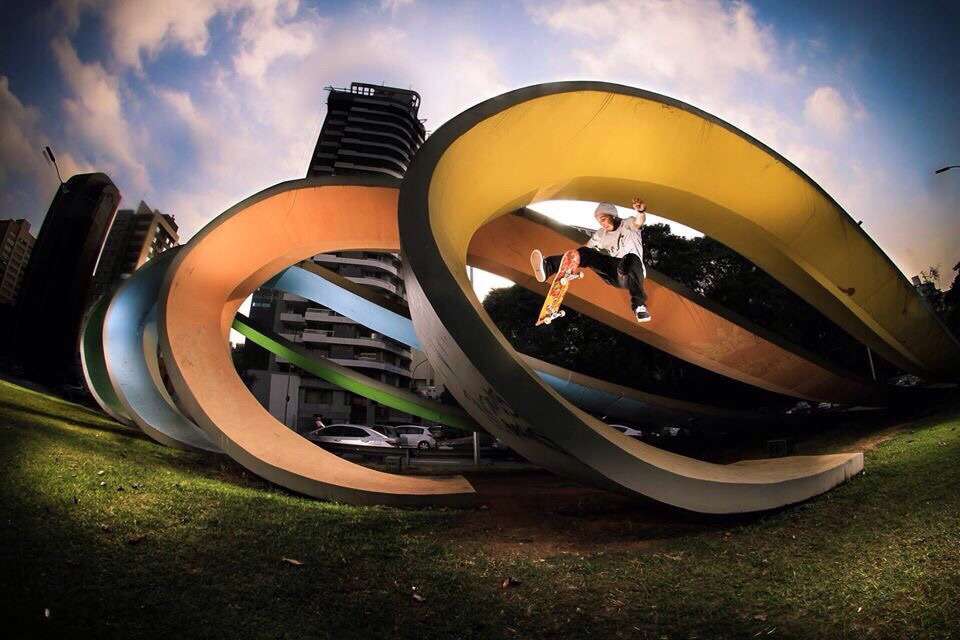 Humberto Peres - Gnars Shredders