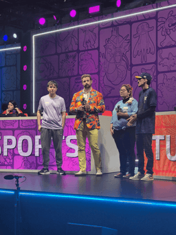 Nouns GG Streamers
